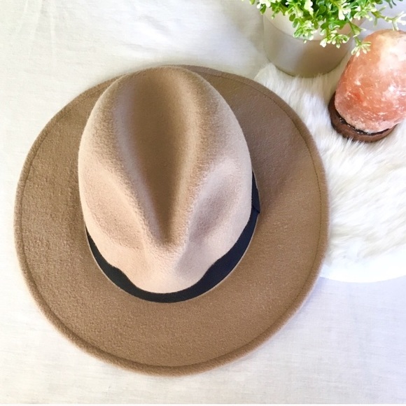 Madewell Accessories - Flat Brim Hat